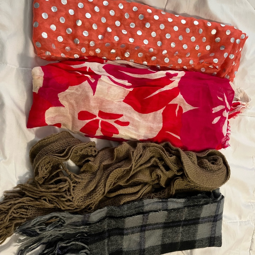 ONE FREE WITH PURCHASE $10+… Scarf bundle